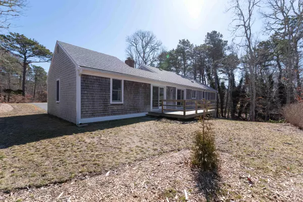 Brewster, MA 02631,48 Tracy Lane