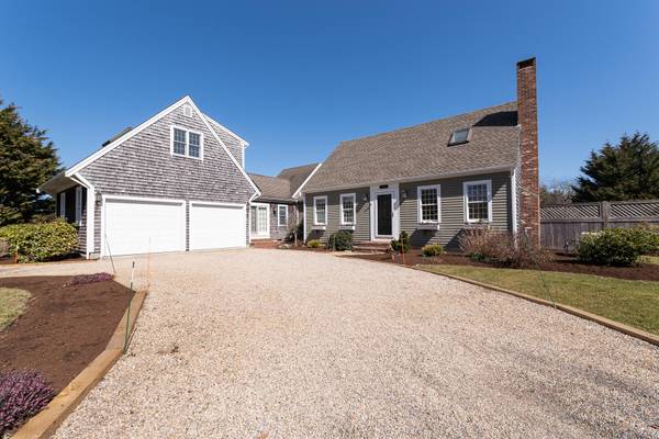 Orleans, MA 02653,11 Pleasant View Drive