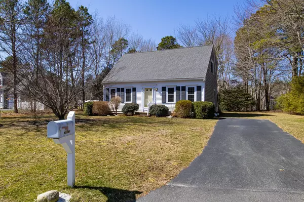 7 Sheriffs Lane, East Sandwich, MA 02537