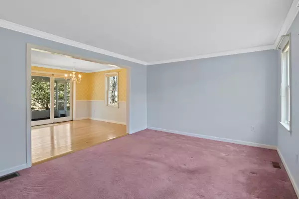 East Sandwich, MA 02537,7 Sheriffs Lane