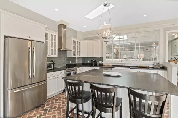 North Chatham, MA 02650,1114 Orleans Road #X6