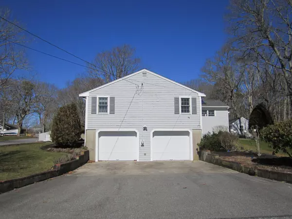 Yarmouth Port, MA 02675,30 Lucerne Drive