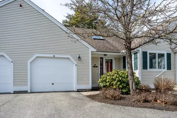 16 Driver Lane, Mashpee, MA 02649