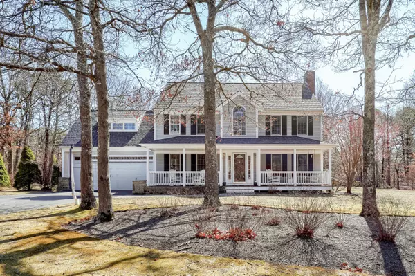 23 Jillianns Way, Marstons Mills, MA 02648