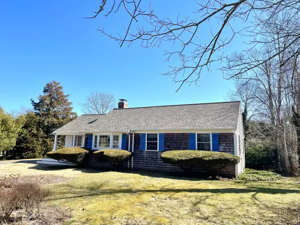 48 Wild Hunter Road, Yarmouth Port, MA 02675