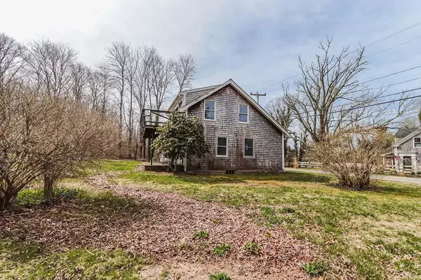 North Falmouth, MA 02556,19 N Falmouth Highway