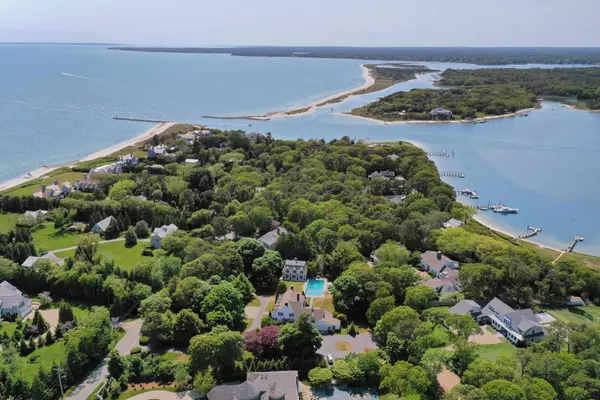 Osterville, MA 02655,878 Sea View Avenue