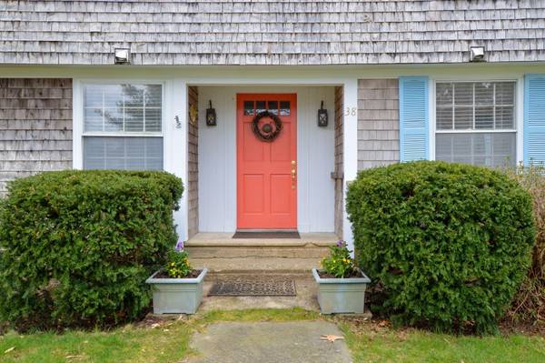 38 Dexter Avenue, Sandwich, MA 02563