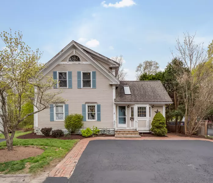 38 Pleasant Street, Plainville, MA 02762