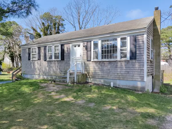 Hyannis, MA 02601,35 & 45 Pineneedle Lane