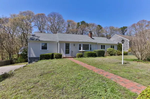 7 Ridgewood Drive, Yarmouth Port, MA 02675