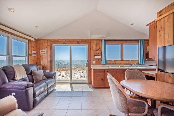 North Truro, MA 02652,566 Shore Road #8