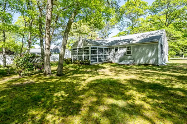 Centerville, MA 02632,231 Monomoy Circle