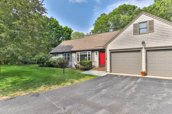 20 Cedar Point Circle, Centerville, MA 02632