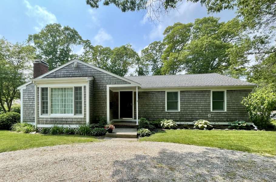 1309 Shootflying Hill Road, Centerville, MA 02632