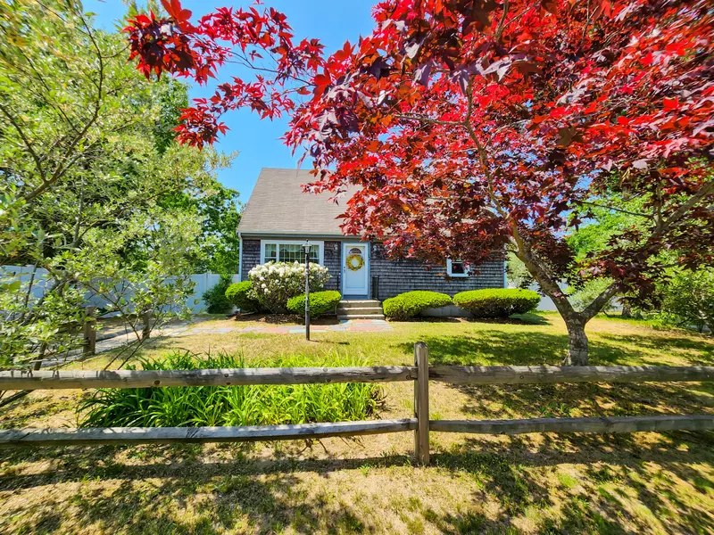 12 Peaceful Lane, East Wareham, MA 02538