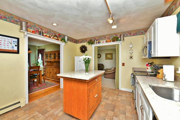 Forestdale, MA 02644,6 Laurel Circle