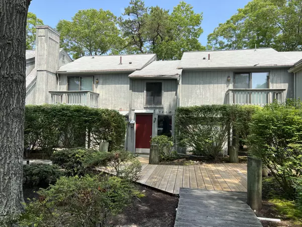 855 W Main Street #7, Hyannis, MA 02601