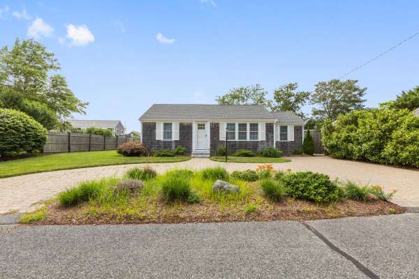 West Dennis, MA 02670,41 Sea Gull Lane