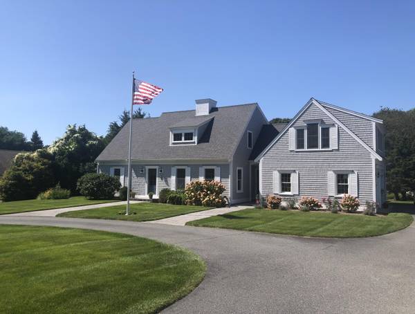 Cotuit, MA 02635,80 Old Kings Road