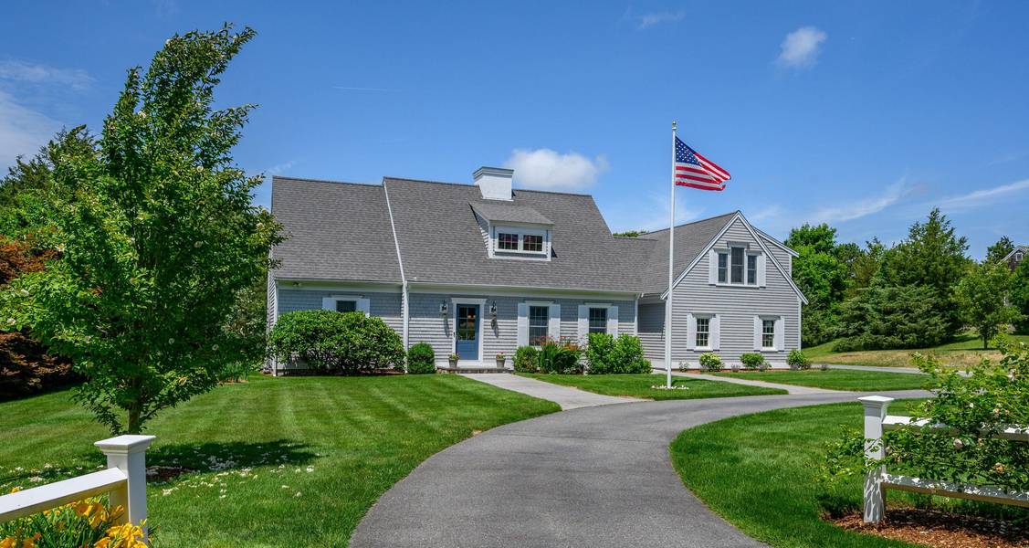 80 Old Kings Road, Cotuit, MA 02635