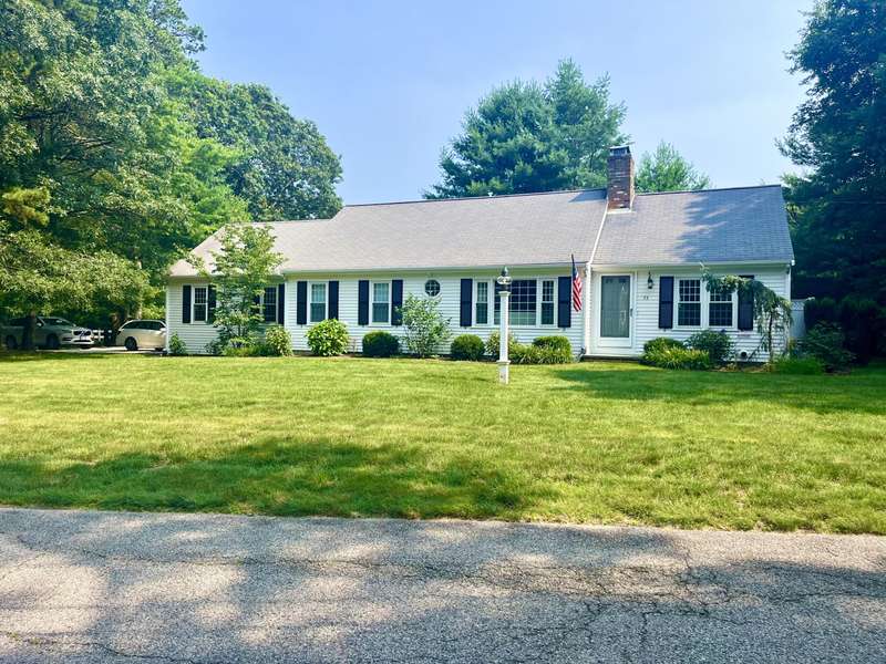 73 Curlew Way, Cotuit, MA 02635