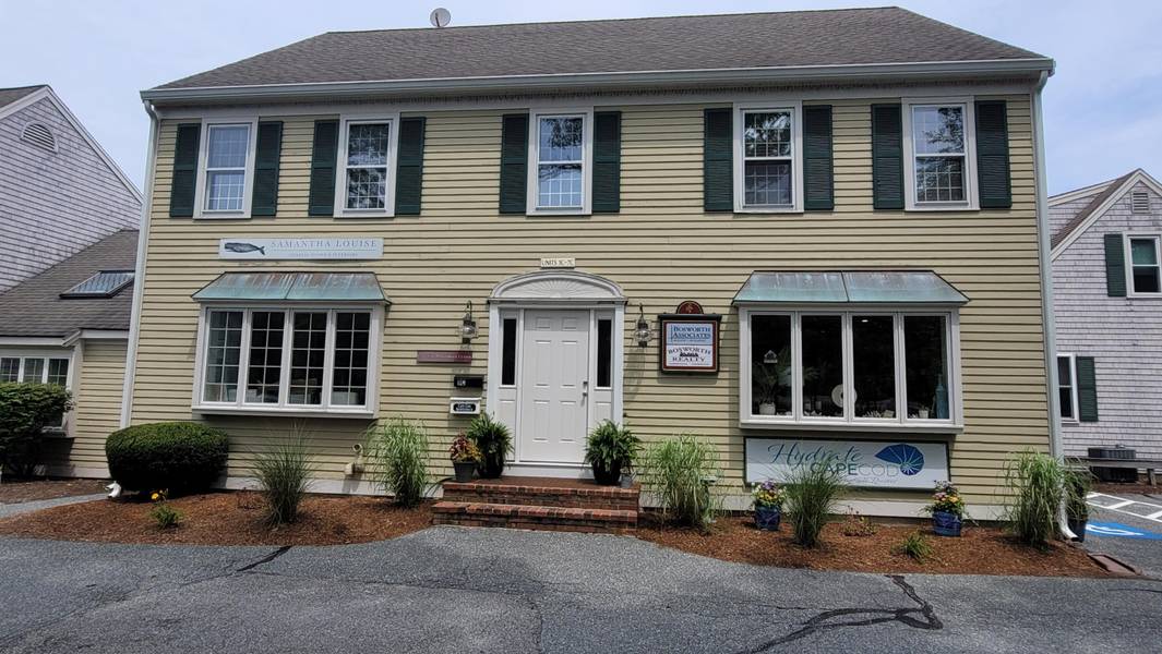 1645 Falmouth Road #7E, Centerville, MA 02632