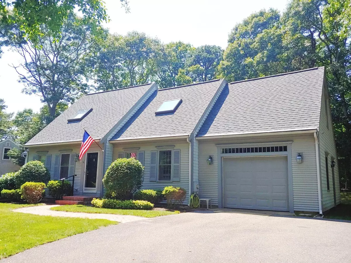 Centerville, MA 02632,9 Rainbow Drive