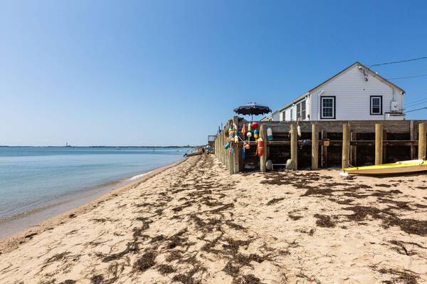 North Truro, MA 02652,334 Shore Road #13