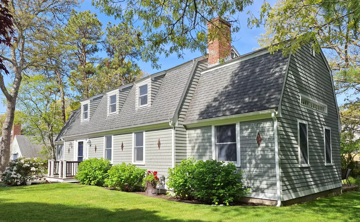 Osterville, MA 02655,179 Robbins Street