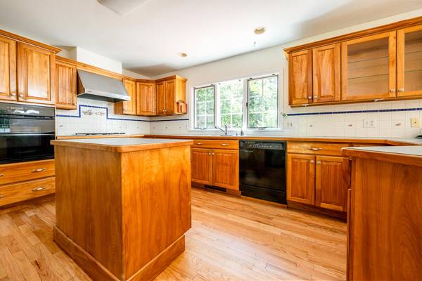 Cotuit, MA 02635,349 Little River Road