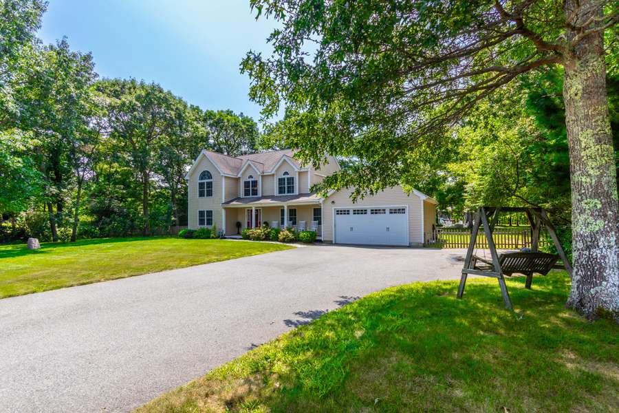 43 Yearling Run Road, Buzzards Bay, MA 02532