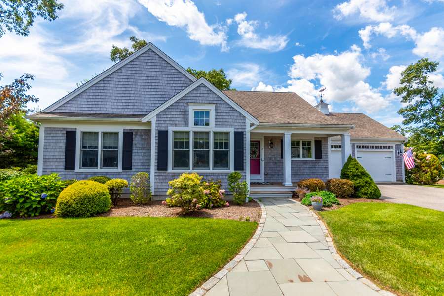 7 Spring Brook Lane, Cotuit, MA 02635