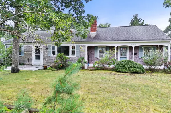West Yarmouth, MA 02673,17 Warbler Lane