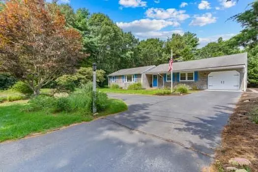 Centerville, MA 02632,82 Lakeside Drive