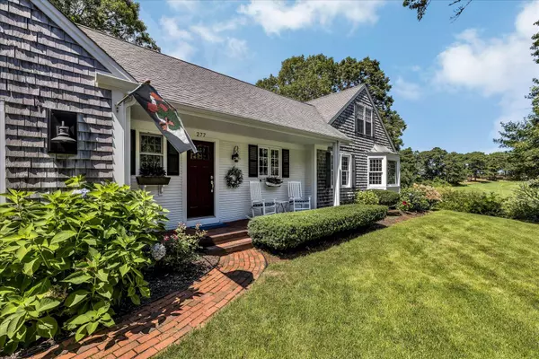 277 Marstons Lane, Cummaquid, MA 02630