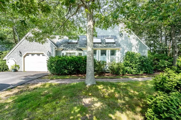 15 Square Rigger Lane, Hyannis, MA 02601