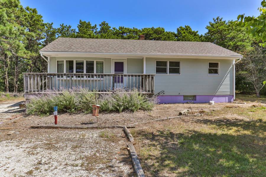 8 Pine Ridge End, Truro, MA 02666