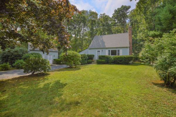 Forestdale, MA 02644,17 Meredith Road