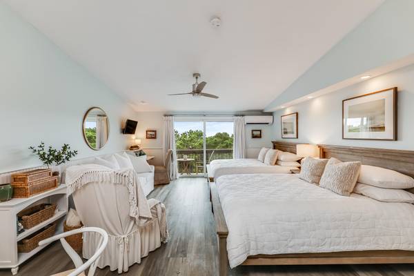 North Truro, MA 02652,132 Shore Road #28