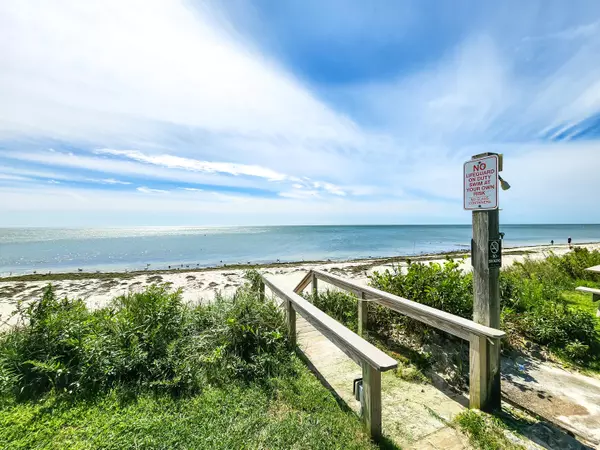 135 S Shore Drive #15, South Yarmouth, MA 02664