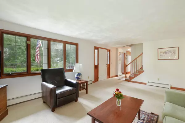 North Falmouth, MA 02556,33 Cameron Road