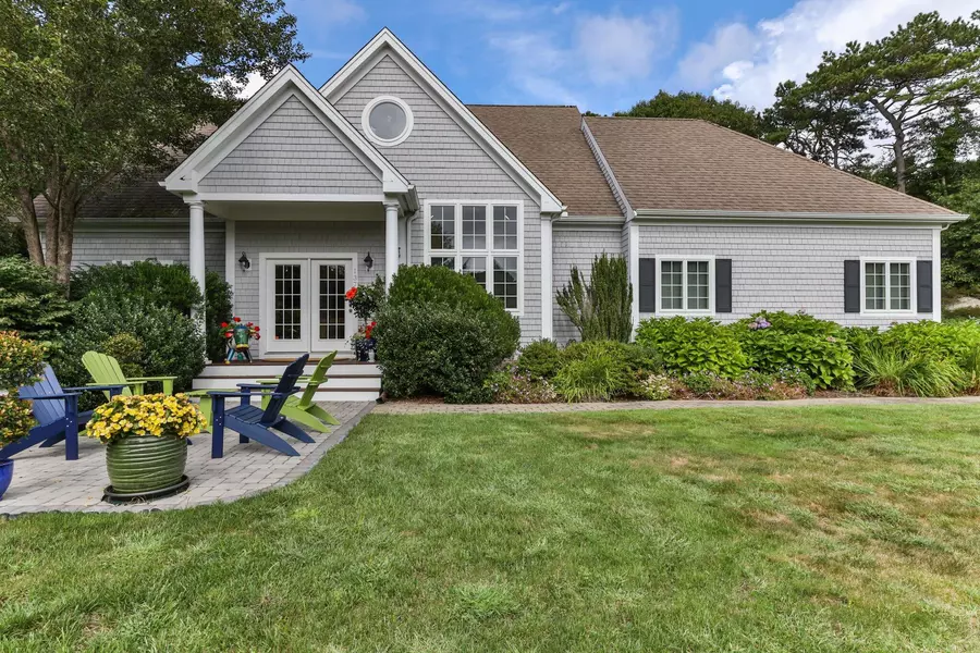 137 Cairn Ridge Road, East Falmouth, MA 02536