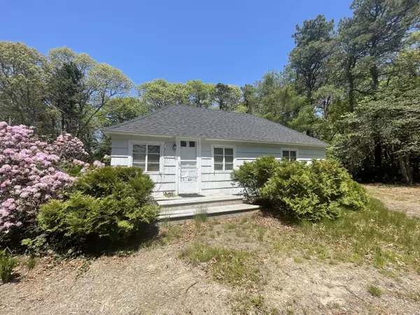 46 Old Farm Road, Centerville, MA 02632