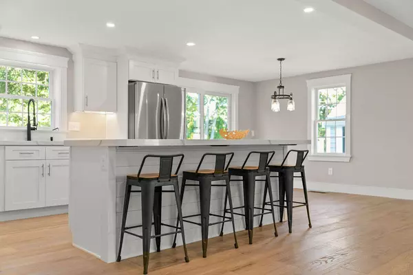 44 Hi Ona Hill Road Centerville, MA 02632