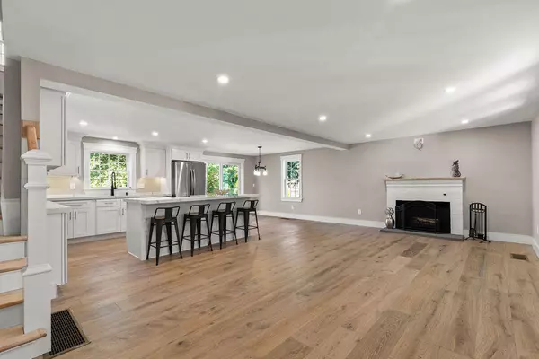 44 Hi Ona Hill Road Centerville, MA 02632