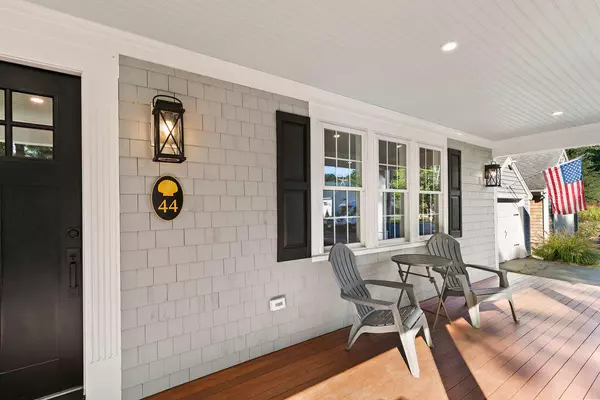 44 Hi Ona Hill Road Centerville, MA 02632