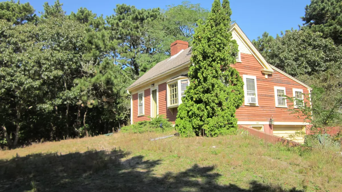 South Chatham, MA 02659,559 Meetinghouse Road