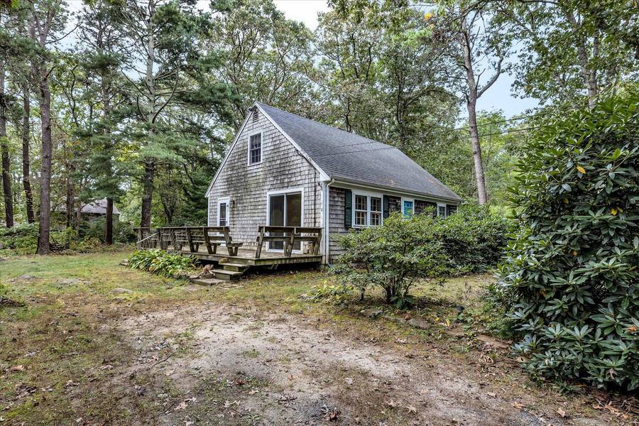 51 Hidden Village Road, Falmouth, MA 02540