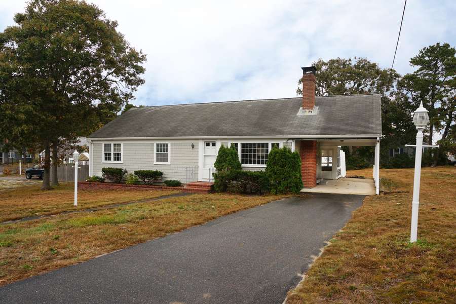 2 Teal Circle, West Dennis, MA 02670